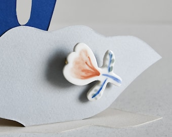 Broche Fleur en porcelaine Collaboration Fox & Oko