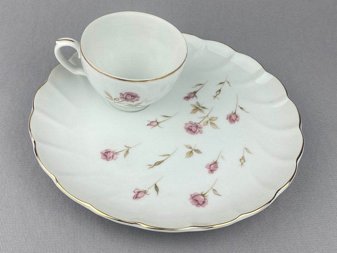 2 Laurel China Lattice Snack Plates and Teacups Vintage Etsy