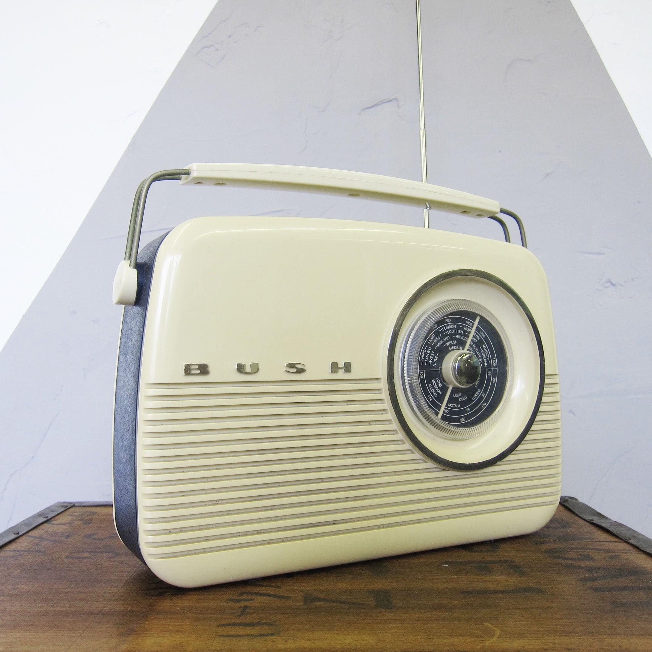 Enceinte bluetooth radio vintage beige