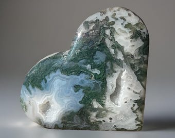 Moss Agate Crystal Heart with Blue Chalcedony and Quartz (8)