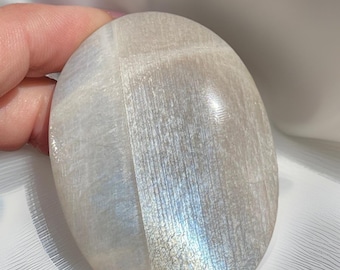 Blue Flash Peach Moonstone PalmStone with Incredible Flash, High Quality Silky Moonstone, Rare Crystal Find, Polished pocket Stone