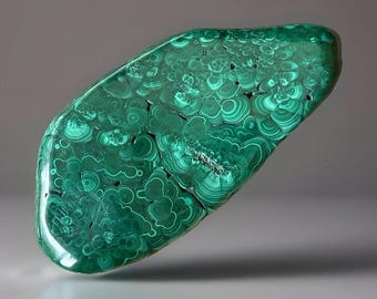 Malachite High Quality Freeform with beautiful bubble patterns hand polished - (406)