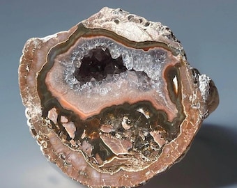 Baker Ranch Agate New Mexico with a Natural Butterfly Formation– Polished Collector Crystal, Natural Agate Geode Specimen, Agate Freeform