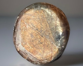 Bi-color Sapphire Mini Flat Palmstone with Flashy Golden Blue Colors, Untreated Natural Sapphire round (87)