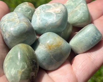 Aquamarine Tumble Crystal Stone, Untreated Blue or Green Natural aquamarine, Polished Shades of Aquamarine Pocket Crystal