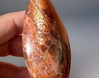 Arusha Sunstone Confetti Flame with a Pink Flash
