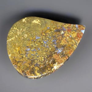 Plume Agate Flat Pear Drop, Rare Feather-Like Patterns, Lapidary Collector’s Stone (319)
