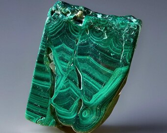 Natural Malachite Crystal Slice – Unique Polished Green Gemstone | Banded Malachite Slab for Display, Crafting, or Collector Gift