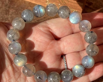 Iridescent Labradorite Bracelet – Stretch 13mm Beads • Gray Gold Flash Gemstone Jewelry • Handmade Gift for Her or Him • Stacking Bracelet