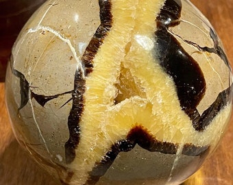 Septarian Huge XXL Sphere | Argonite, Calcite, Limestone, Barite, Chalcedony | Dragon stone Druzy Sphere | Natural Septarian | Almost 4lb