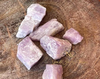 Kunzite Raw Stone - Lavender Kunzite Crystal - Beginner Crystal gifts - Holiday stocking stuffers