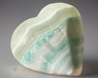 Caribbean Blue Calcite Large Heart, Tranquility & Serenity Crystal Stone, Unique Caribbean Calcite Aragonite Crystal Heart