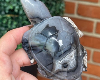 UV Reactive Volcanic Agate Sea Turtle - No.41