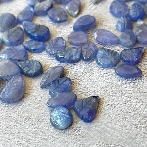 Hand Carved Tanzanite Leaf Gemstone: Natural Carving, Jewelry Making (7-10mm Range)