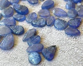 Hand Carved Tanzanite Leaf Gemstone: Natural Carving, Jewelry Making (7-10mm Range)
