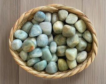 Aquamarine Tumbled Crystal Stone, Untreated Blue or Green Natural aquamarine, Polished Aquamarine Pocket Crystal, Rocks for traveling
