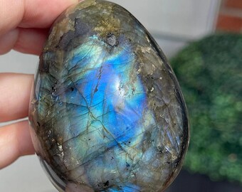 Labradorite XL Egg with Blue Flash, Crystal Easter Egg