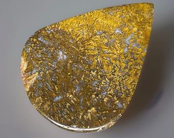 Plume Agate Flat Pear Drop, Rare Feather-Like Patterns, Lapidary Collector’s Stone (306)