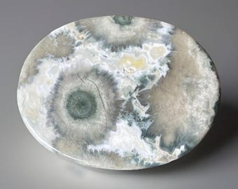 1st Vein Ocean Jasper Flat Palm Stone: Madagascar Ocean Jasper, Orbicular Old Stock pocket rock - (480)