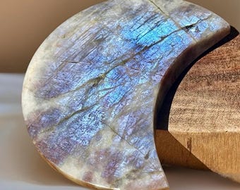 Moonstone Sunstone XL Moon with Blue & Gold Flash, High Quality Sunstone Moonstone Celestial Carving