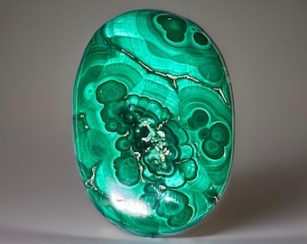 Malachite Crystal Palmstone / Natural Green Stone / Energy Flow Chakra Crystal / Crystal Grids & Meditation Gifts