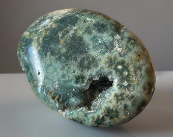 Ocean Jasper Palmstone, Marovato Vein Pocket Stone, Madagascar Orbicular Jasper, Green Floral orb Pattern, Collectible Crystal (409)