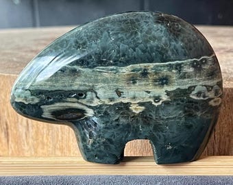 Ocean Jasper Zuni Bear Crystal Carving, Spirit Animal Gift, HQ Orbicular Jasper Natural Stone Gemstone Sculpture (57)