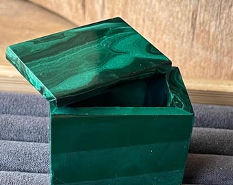 Malachite Trinket Box, Crystal Dish for Jewelry, Natural Crystals for the Home Decor