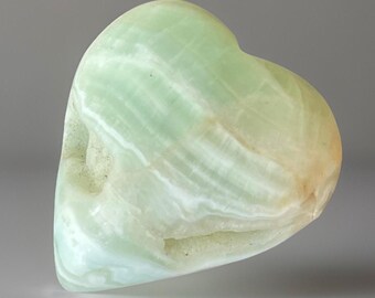 Caribbean Calcite Crystal Puffy Heart (90)