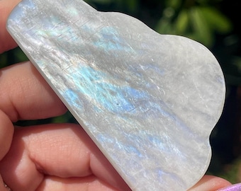 Moonstone Cloud Carving - Blue & Lavender Flash HQ White Moonstone