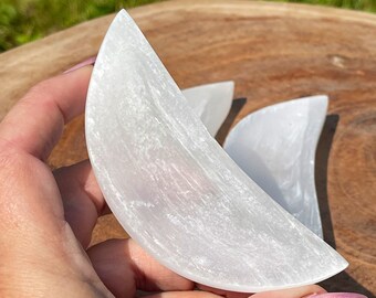 Selenite Moon Bowl, Satin Spar Crescent Moon Bowl, Selenite Bowl