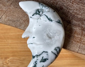Moss Agate Moon Face Carving - No.94