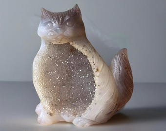 Druzy Agate Cat Sculpture / Natural Crystal Home Decor for Animal Lovers / Large Stone Kitty Carving