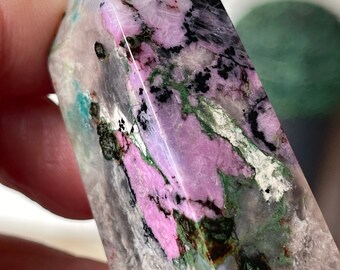 Cobalto Calcite Tower with Malachite Inclusions, Collector’s Pink cobaltoan calcite, HQ Crystals A Must-Have Collectible