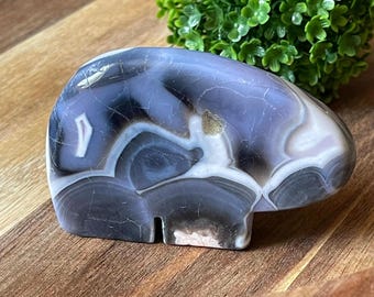 Blue Flower Agate Bear, Crystal Zuni Style Bear Carving, Spirit Animal Gift, Natural Stone Bear Sculpture