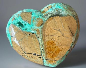 Smithsonite Crystal Heart (50)