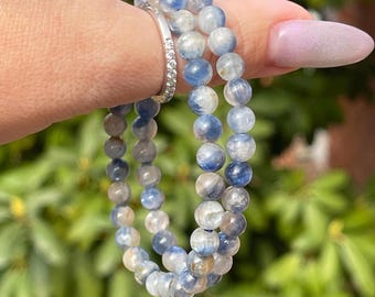 Blue Kyanite in Quartz HQ Strech bracelet, Gemmy Quality 6mm crystal beads