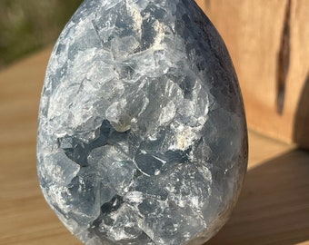 Celestine egg carving , Crystal Eggs , Blue Crystal Egg