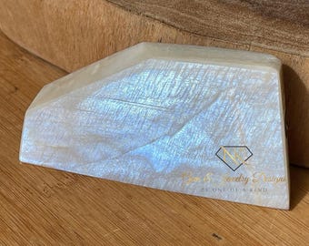 Blue Flash Moonstone Slab – Polished White Crystal Display Piece