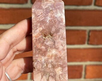 Pink Agate Tower with sparkling Quartz