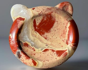 Red Jasper with Quartz Crystal Cat Bowl: Red and Cream Home Decor