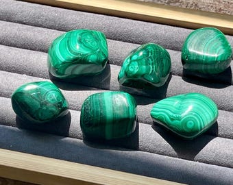 Malachite Tumbled Stone, Natural Polished Malachite Crystal , Rocks for Cars and Purses