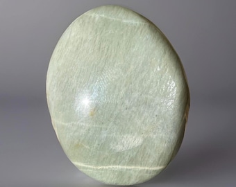 Garnierite Green Moonstone Palmstone (75)