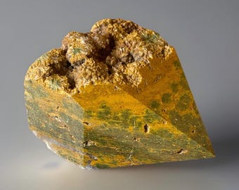 Kabamby Ocean Jasper Top Polished, Marovato Vein Stone, Madagascar Orbicular Floral orb Jasper, Collectible Crystal (436)