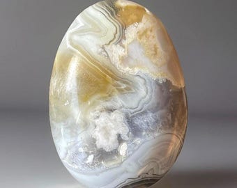 Stunning Flower Agate HQ Crystal Palm Stone - Madagascar (5)