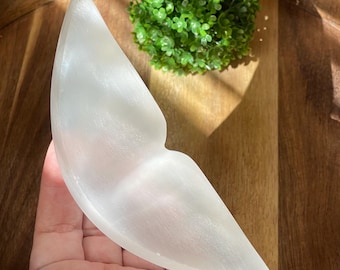 Selenite Crystal Bowl, Large Mermaid Tail Jewelry Dish, Crystal Charging Plate, Trinket Holder