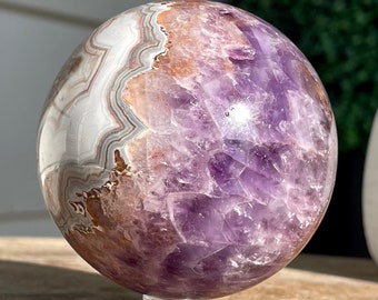 Amethyst Lace Agate XL Sphere with Rainbows, UV Reactive HQ Crystals, Amethyst Mexican Agate Big sphere
