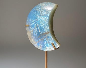 Silk Green Moonstone XXL Statement Moon – High Quality Crystal with Blue Flash | Rare Polished Crescent Moon | Intuition Stone Gift