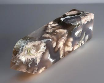 Black Flower Agate Tower with Green Agate Pink Flowers