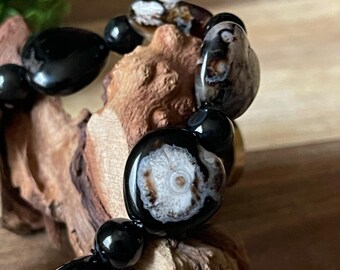 Black flower agate Heart bead Bracelet, Handmade Heart Jewelry, Unique Rare Crystal Bracelets